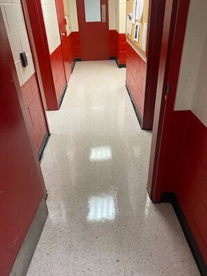 Commerical VCT Floor Strip & Wax in Milford, DE (4)